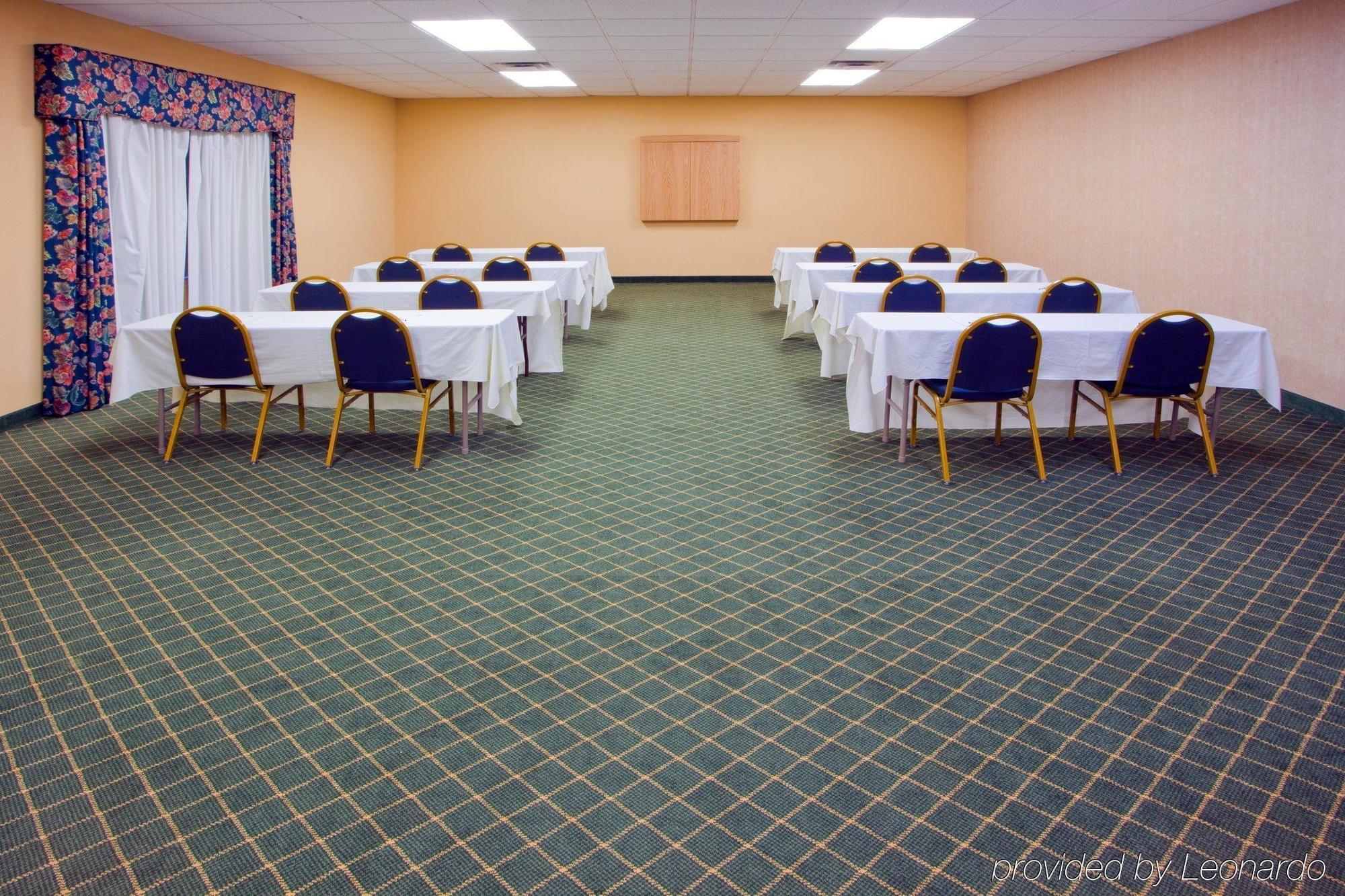 Holiday Inn Express Easton By Ihg מתקנים תמונה